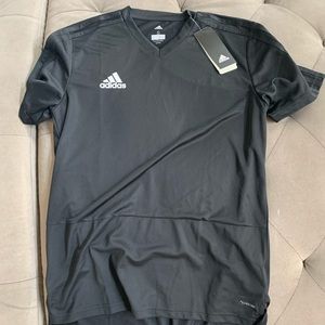 Adidas tee